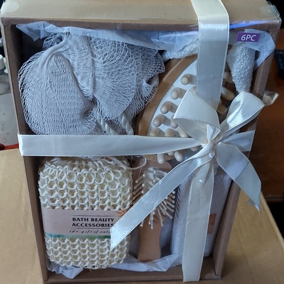 Bath Spa Beauty Accessories - Picture 3 of 4